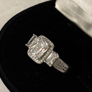 Beautiful Cz .925 sterling silver new Ring